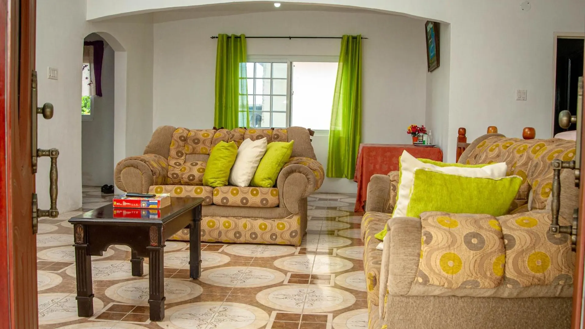 Veronica Homestay Lucea Jamaica